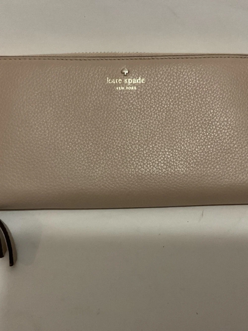 NWOT Kate Spade Laurel Way Neda Large Saffiano Leather Wallet, Beige